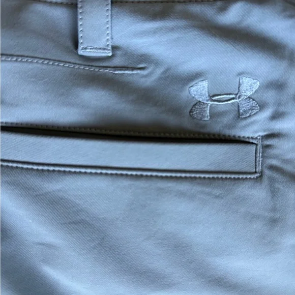 Under Armour Golf Pants 40/32.  Grey.   Straight leg. - Picture 3 of 5